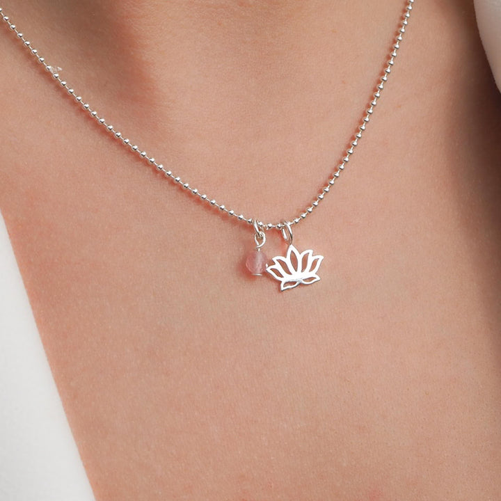 Lotusblume kette kaufen Halskette Silber mit Anhänger Rosenquarz und Lotusblume Anhänger echt Silber, Symbolschmuck Lotusblüte Rosenquarzschmuck Rosenquarzkette Lotusblumenkette Kugelkette silber kaufen