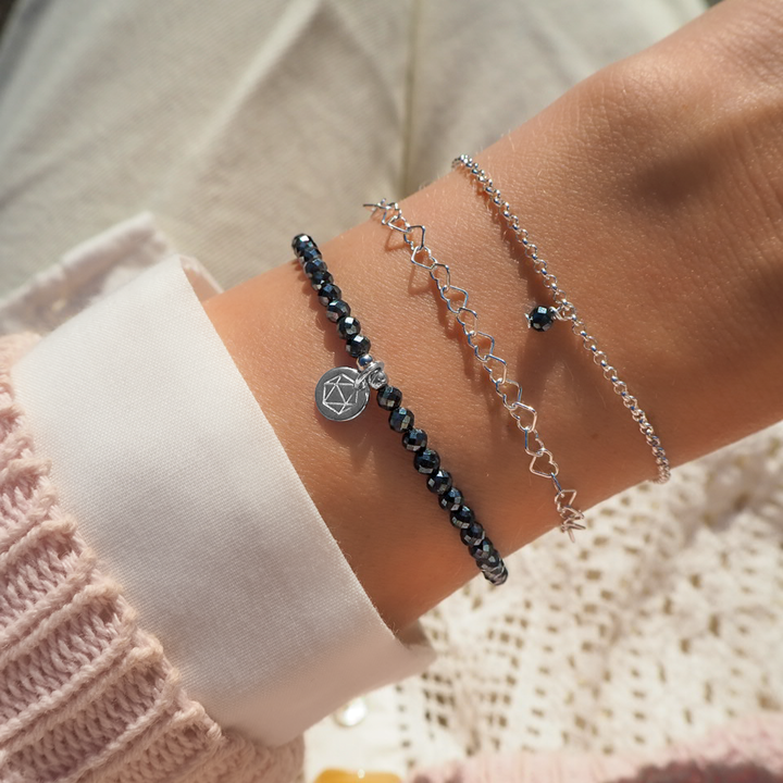 Kraftvolles Schmuckset mit Granat und Hämatit – für Energie, Mut und innere Stärke. heilsteine schmuck hämatitschmuck weihnachtsgeschenk frau edelsteine
